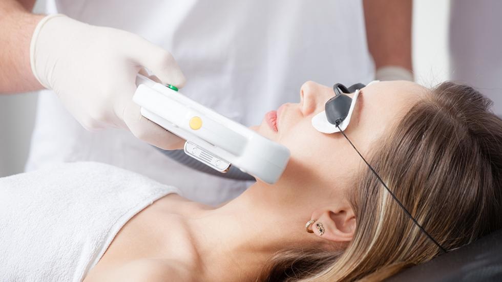 What Are The Benefits Offered By Laser Facial Hair Removal Services 